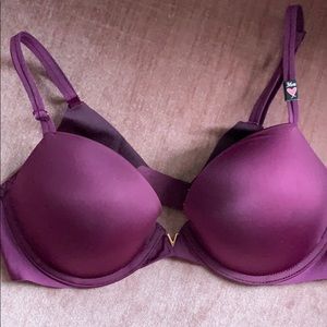 VS incredible bra